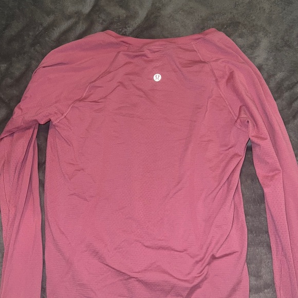 PINK BLOSSOM RARE LONG SLEEVE SWIFTLY TECH 2.0 - Picture 2 of 3